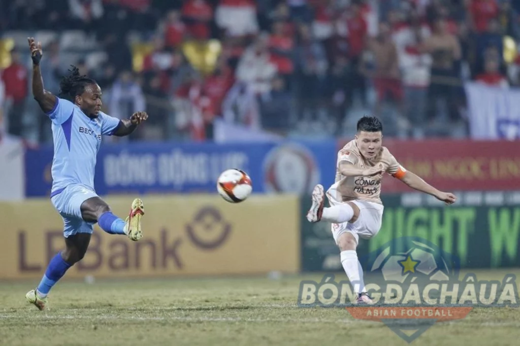 Cú dứt điểm của Quang Hải trong trận CAHN gặp Bình Dương