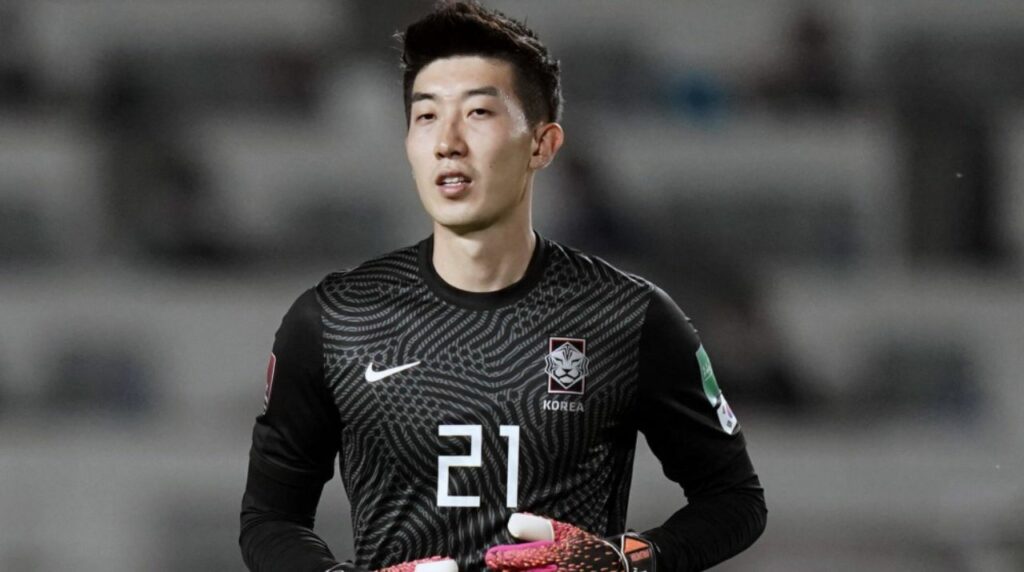 Jo Hyeon Woo trong màu áo ĐTQG