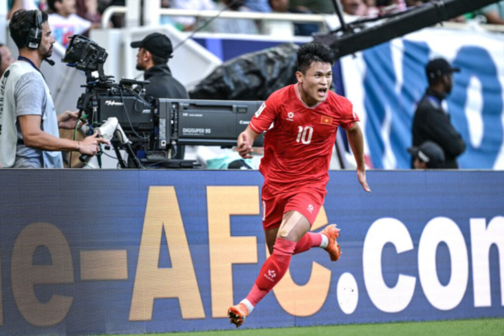 Tuấn Hải nâng tỉ số lên 2-1