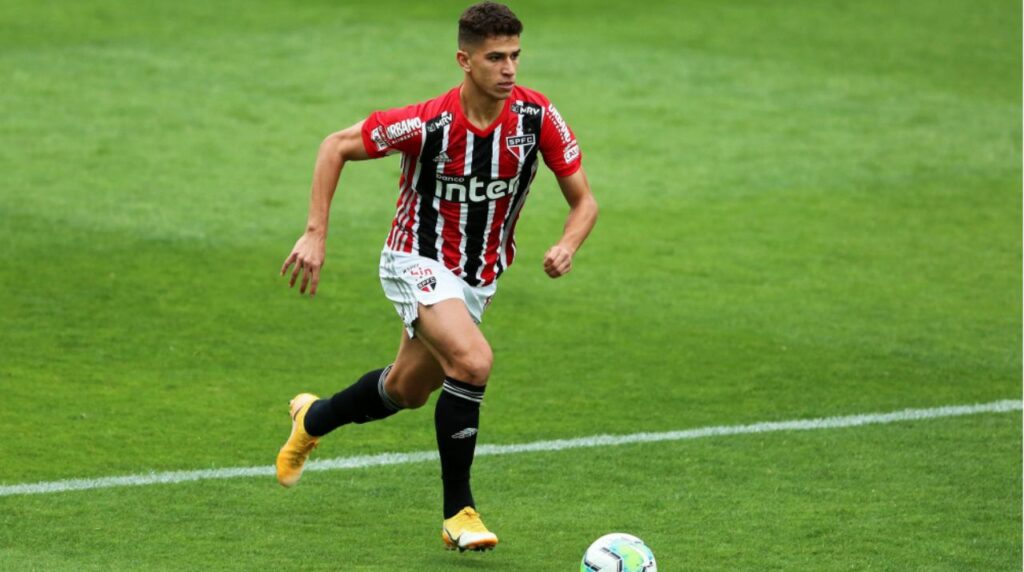 Vitor Bueno