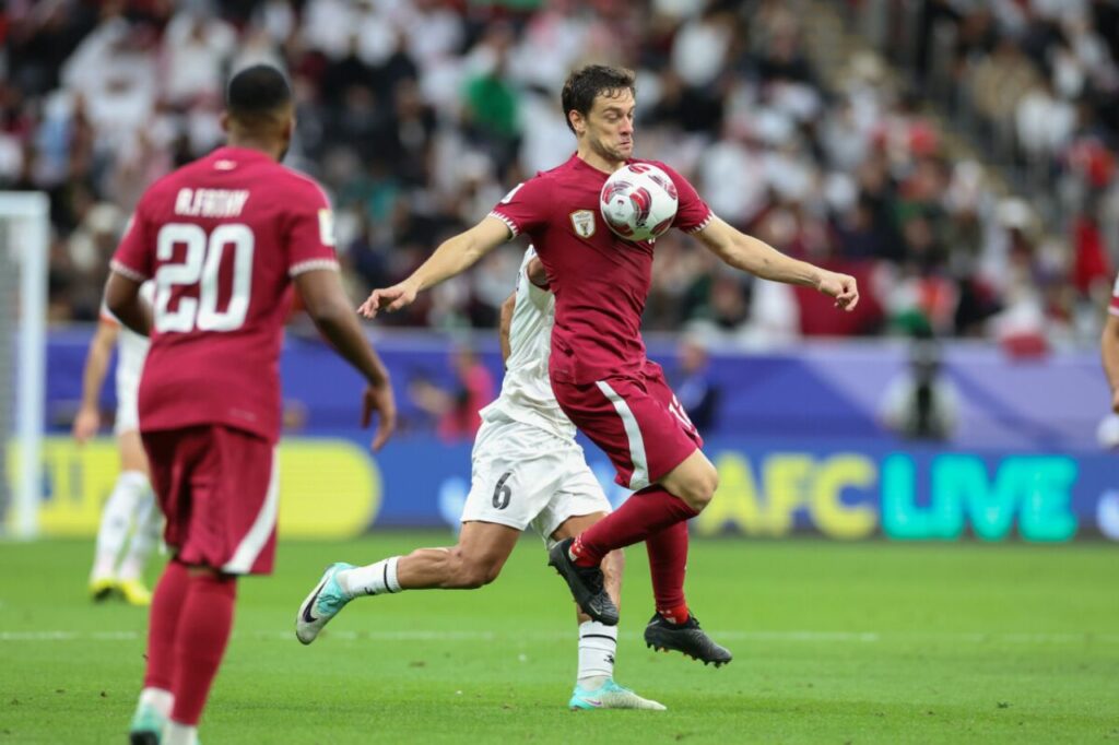 Hậu Vệ Lucas Mendes