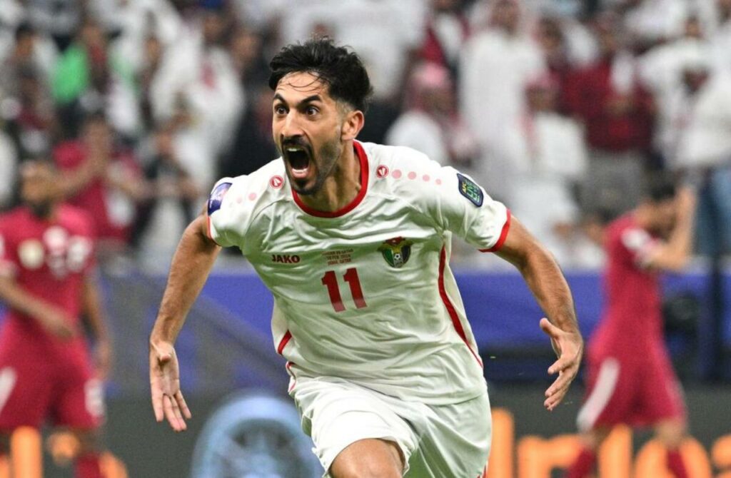 Yazan Al Naimat gỡ hòa cho Jordan