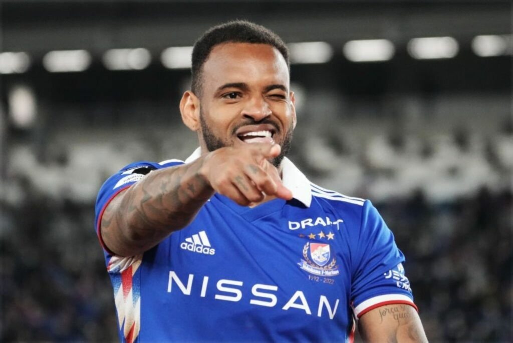 Élber là nhân tố chủ chốt trong đội hình của Yokohama F. Marinos