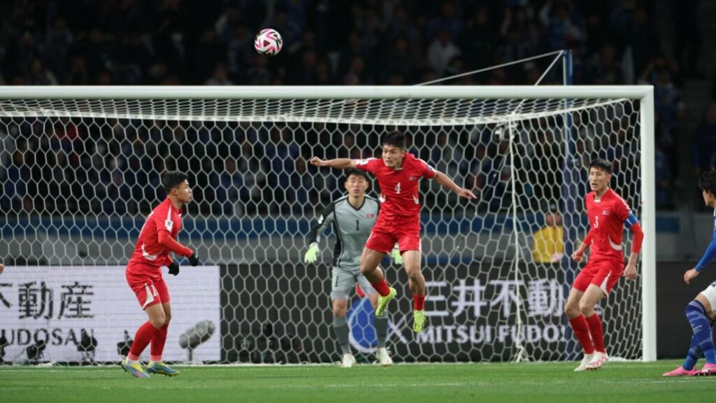 Triều Tiên có nhiều tình huống nguy hiểm ở hiệp 2 nhưng vẫn không thể ghi bàn vào lưới đối thủ.