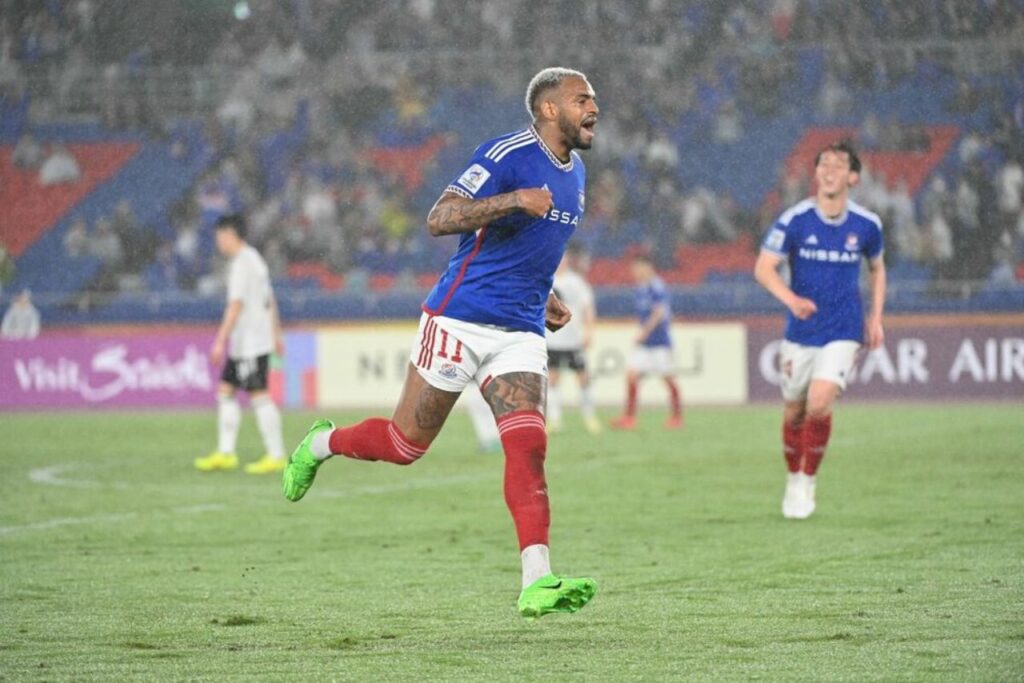 Anderson Lopes góp công vào chiến thắng của Yokohama F.Marinos trước Ulsan HD.
