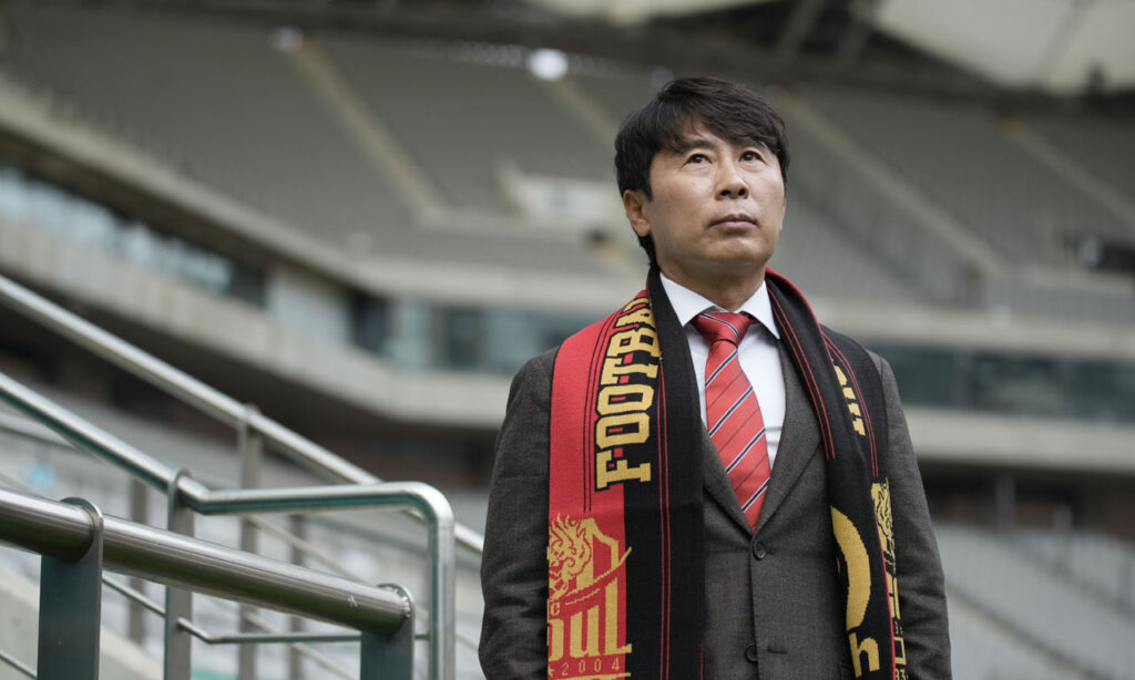 HLV trưởng CLB Seoul FC đối mặt với nhiều thách thức