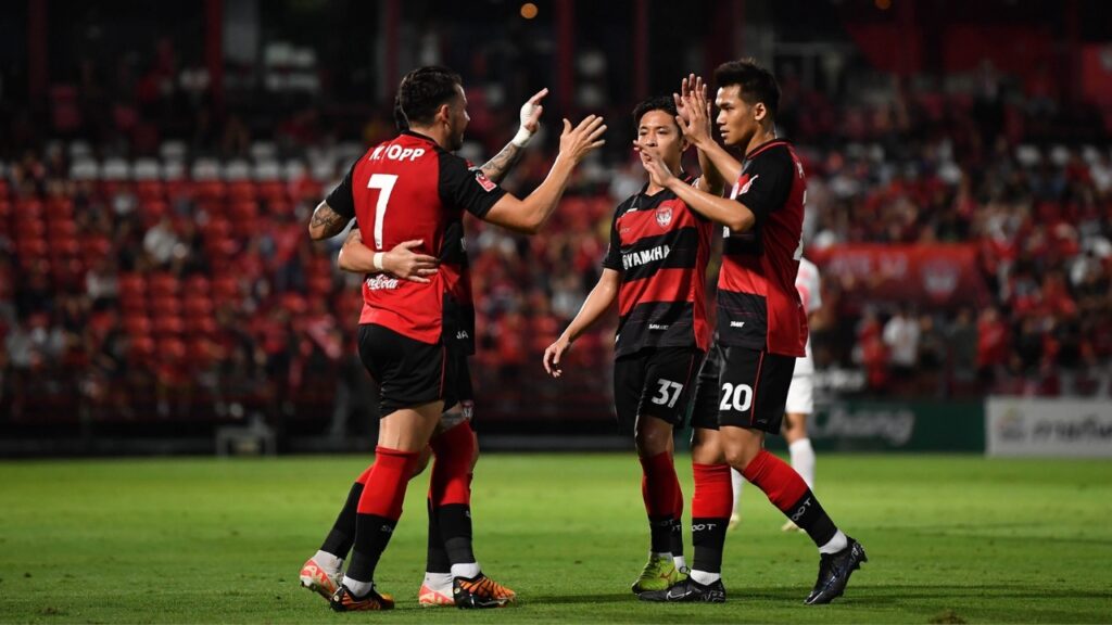 Muangthong United thắng 3-1, vươn lên vị trí thứ 6 sau vòng 22 Thai League 2023/24