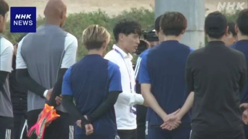 Chủ tịch JFA, ông Miyamoto Tsuneyasu, có mặt ở buổi tập của U23 Nhật Bản.