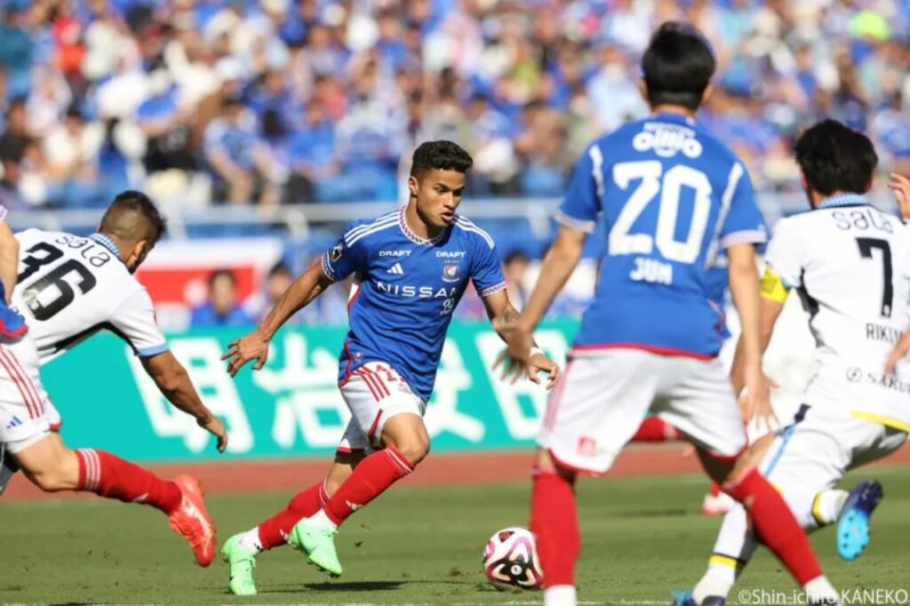 Yokohama chỉ có được một điểm trước Jubilo Iwata ở vòng 11 J-League 2024