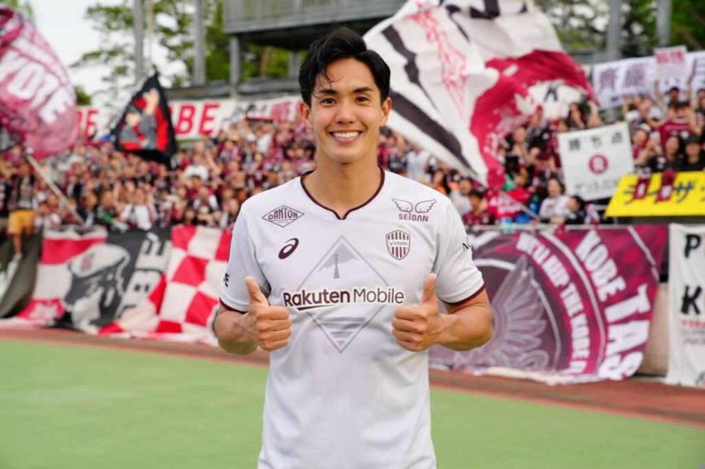Yoshinori Muto, 1 trong 5 Ngôi Sao Châu Âu Một Thời Đang Thi Đấu Ở J-League đang có những tháng này tươi đẹp tại Vissel Kobe