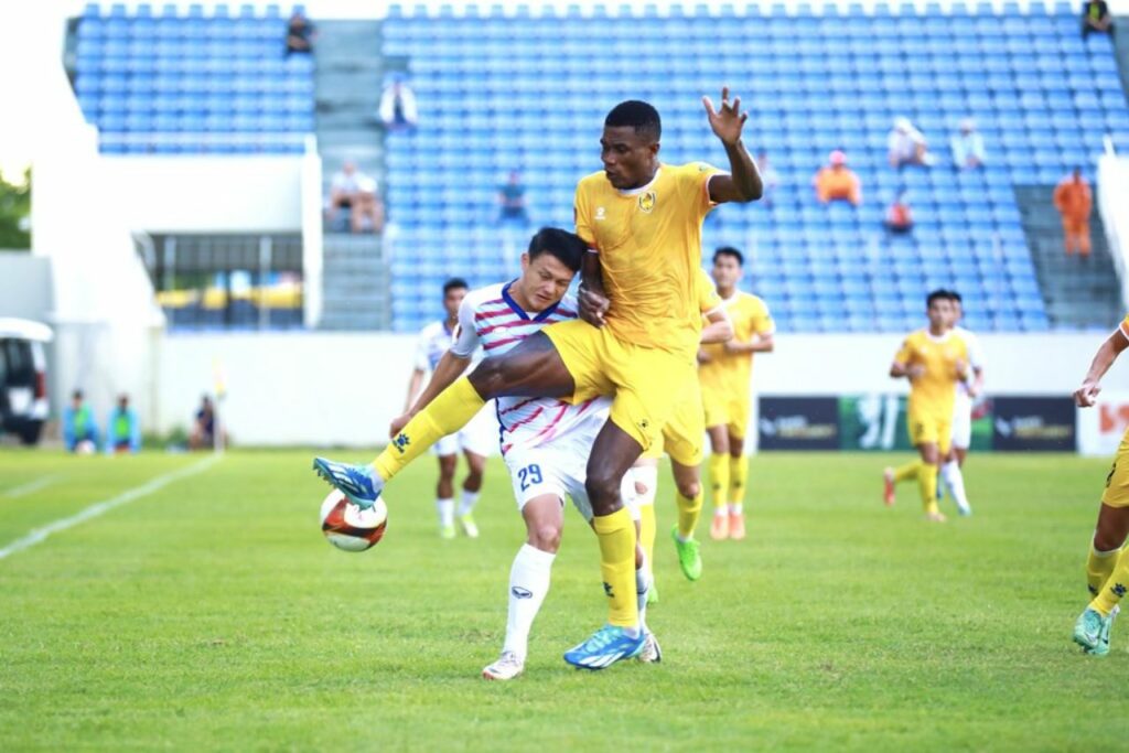 SLNA gặp khó trong cuộc đua trụ hạng sau khi để thua Quảng Nam, vòng 24 V-League 2023/24