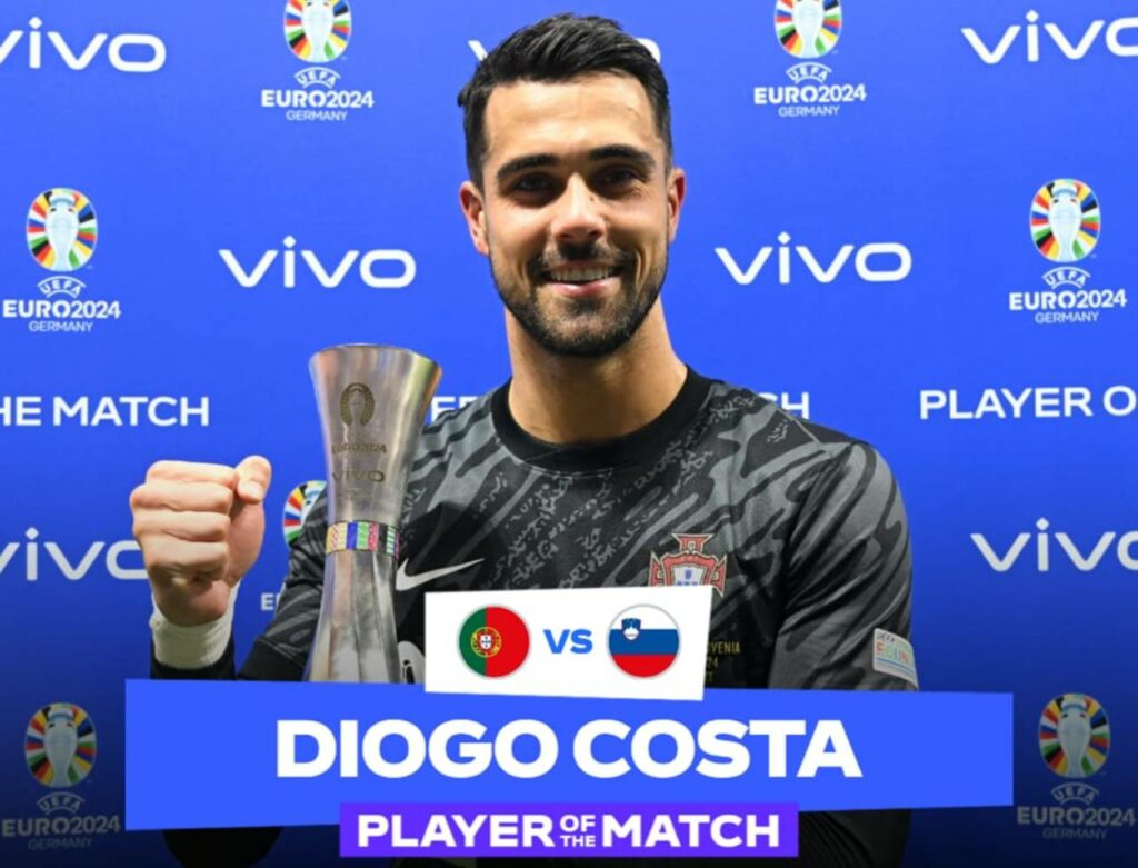 Diogo Costa đi vào lịch sử Euro với 3 lần bắt penalty thành công.