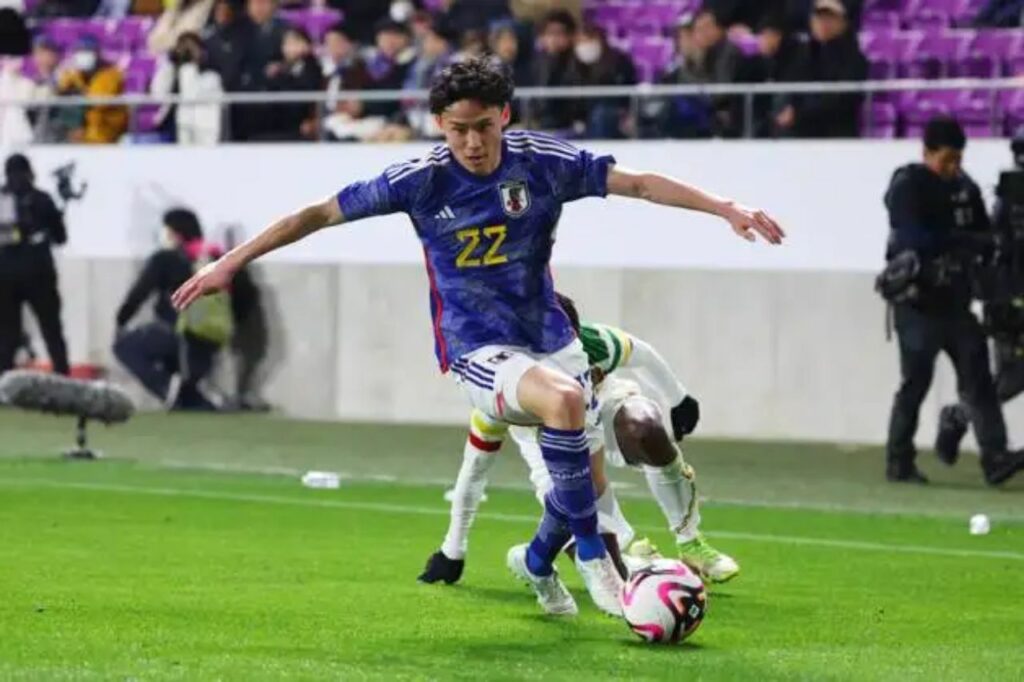 Takashi Uchino - một trong những hậu vệ xuất sắc của U23 Nhật Bản, 6 Cầu Thủ U23 Nhật Bản Không Được Tham Dự Thế Vận Hội Paris