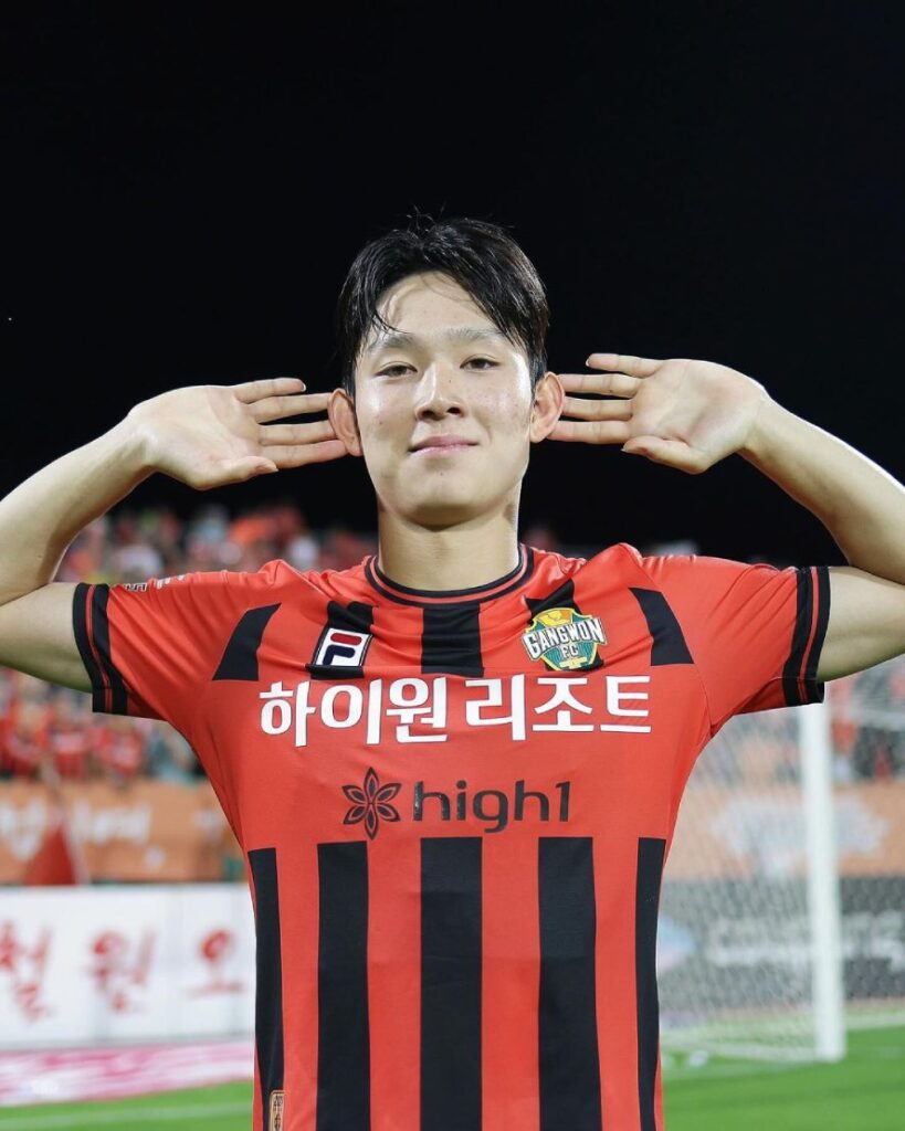 Yang Min-hyuk vụt sáng trở thành một trong những tài năng đáng xem nhất của bóng đá Hàn Quốc.