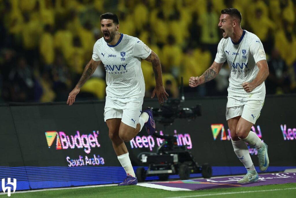 Mitrovic lập cú đúp giúp Al Hilal hủy diệt Al Nassr.