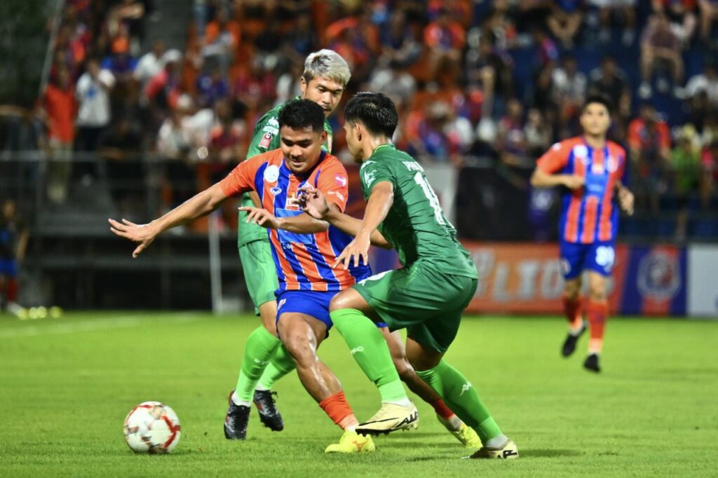 Port FC có 4 trận thắng liên tiếp khi đánh bại Sukhothai FC với tỷ số 4-1 ở vòng 4 Thai League 2024/25