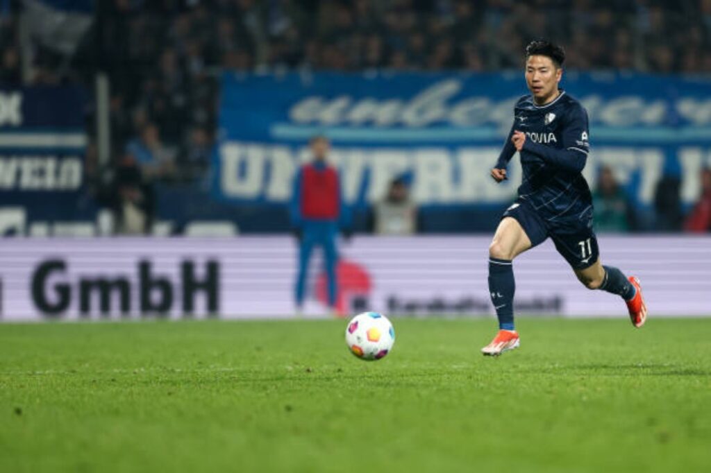 Được Asrenal chiêu mộ nhưng Asano chưa bao giờ thi đấu cho "Pháo thủ".