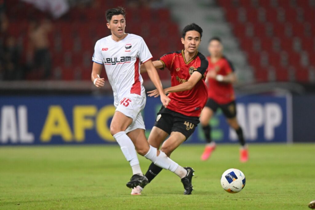 Muangthong United chia điểm với Dynamic Herb Cebu khi bị cầm hòa 2-2 .