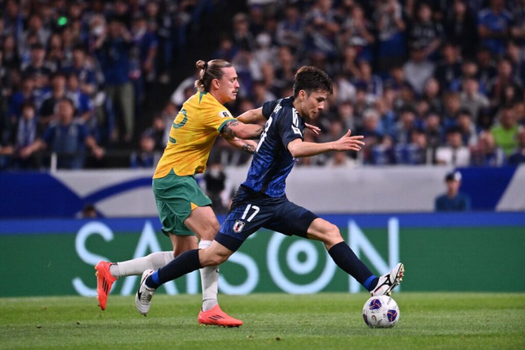 Hòa 1-1, Nhật Bản vẫn đảm bảo vị trí dẫn đầu trên BXH.