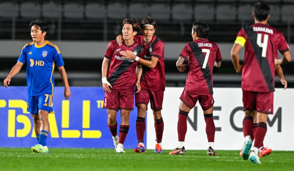 Ulsan HD dễ dàng bị Vissel Kobe hóa giải.