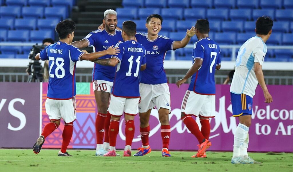 Yokohama chơi trên cơ hoàn toàn so với đối thủ.