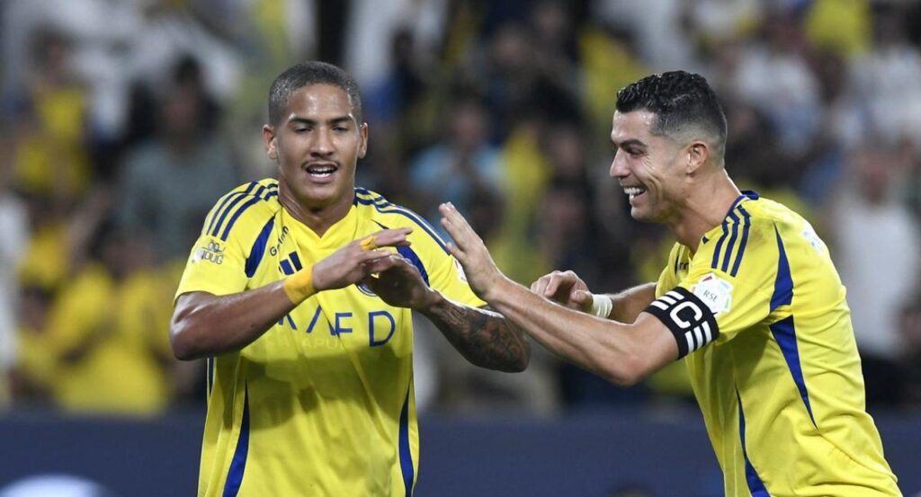 Angelo Gabriel (trái) là phát hiện đáng chú ý của Al Nassr thời gian vừa qua.