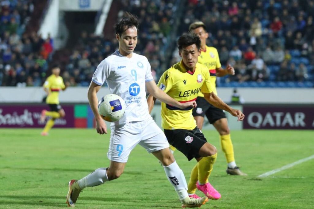 Nam Định FC áp đảo Lee Man tại sân Thiên Trường với tỷ số 3-0.