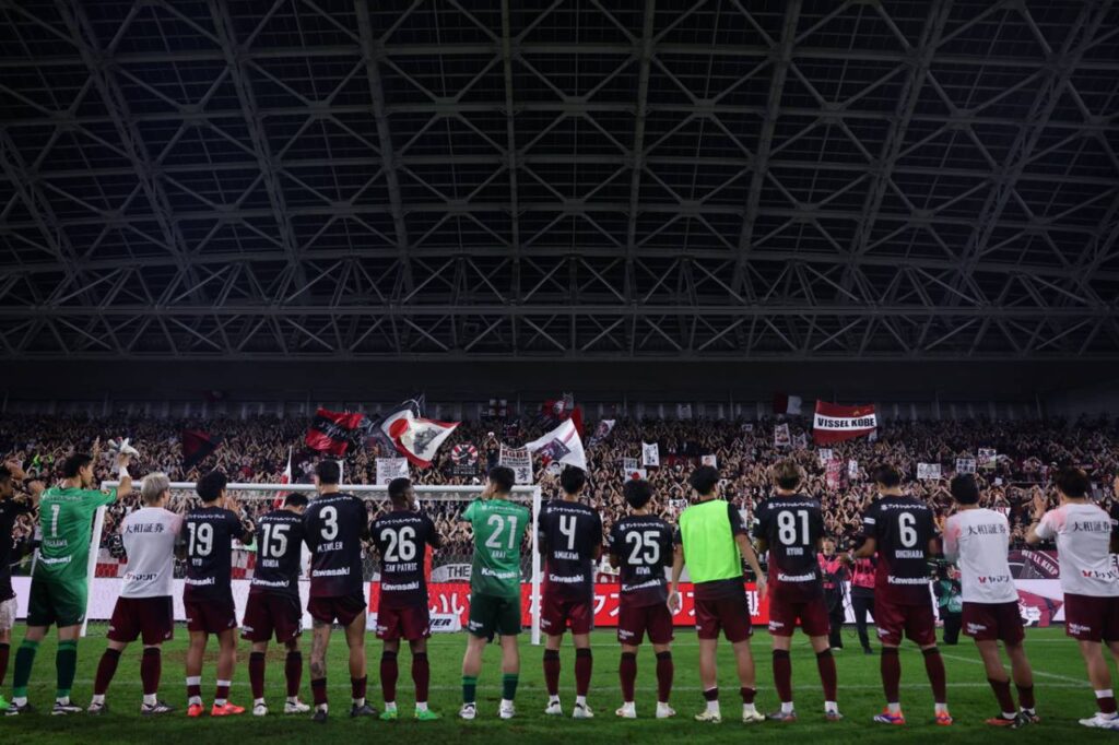 Vissel Kobe quay trở lại ngôi đầu BXH J-League sau vòng 35.