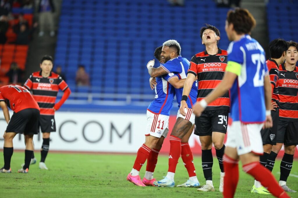 Yokohama F.Marinos leo lên vị trí thứ ba sau khi đánh bại Pohang Steelers.