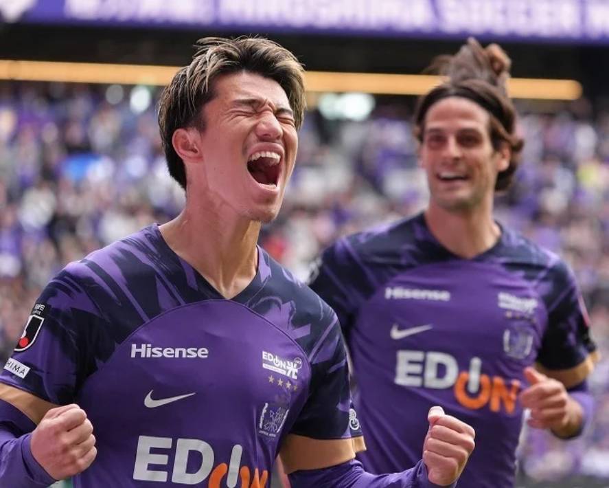Cơ hội vô địch vẫn còn nguyên cho Sanfreece với thắng lợi 5-1 ở vòng 37 J-League 2024.