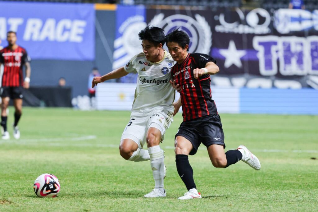 Từng về đích ở vị trí thứ 8 mùa giải trước, nhưng Sapporo đã phải xuống hạng ở J-League 2024.