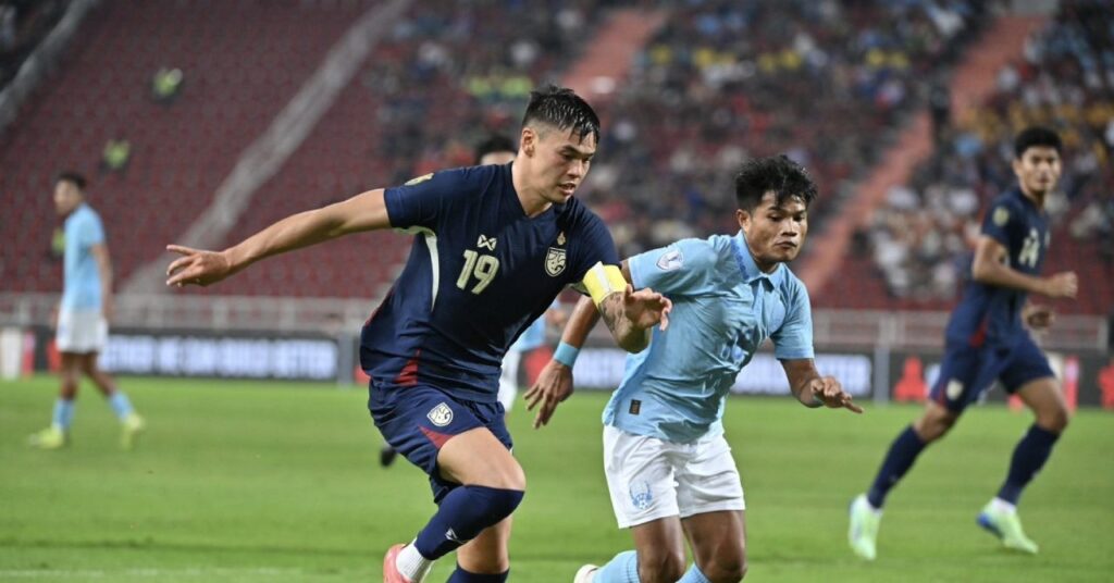 Thái Lan hạ Campuchia 3-2, đánh dấu 4 trận toàn thắng tại vòng bảng ASEAN Cup 2024.