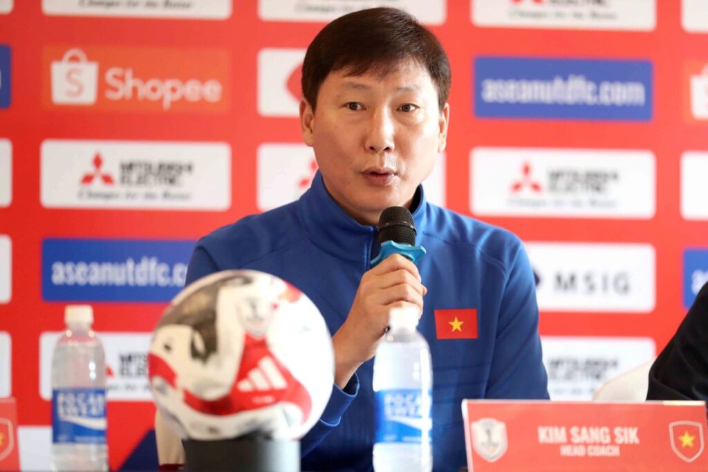 HLV Kim Sang-sik tự tin giành chức vô địch ASEAN Cup 2024.
