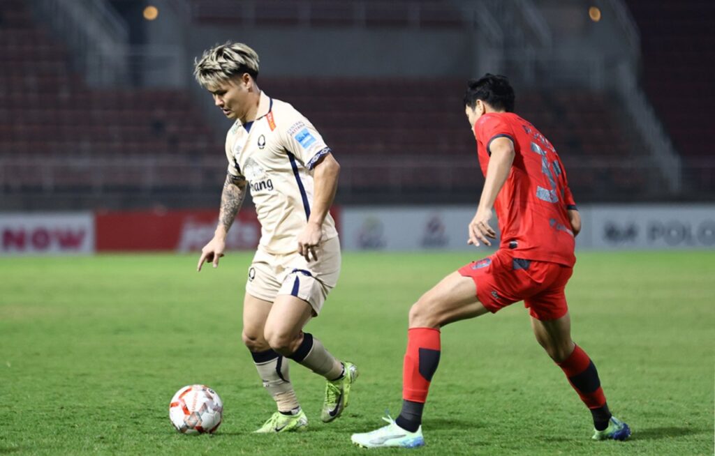 True Bangkok United không thể giành được chiến thắng trước Nakhon Pathom United.