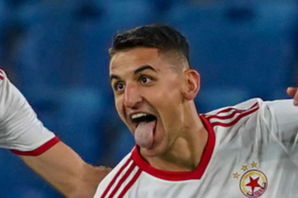 Ahmed Akhmedov là bản hợp đồng chất lượng của tân binh Shimizu S-Pulse.
