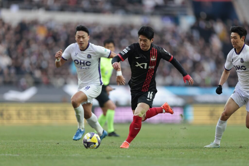 FC Seoul có được 3 điểm trước tân binh FC Anyang ở vòng 2 K-League 2025.