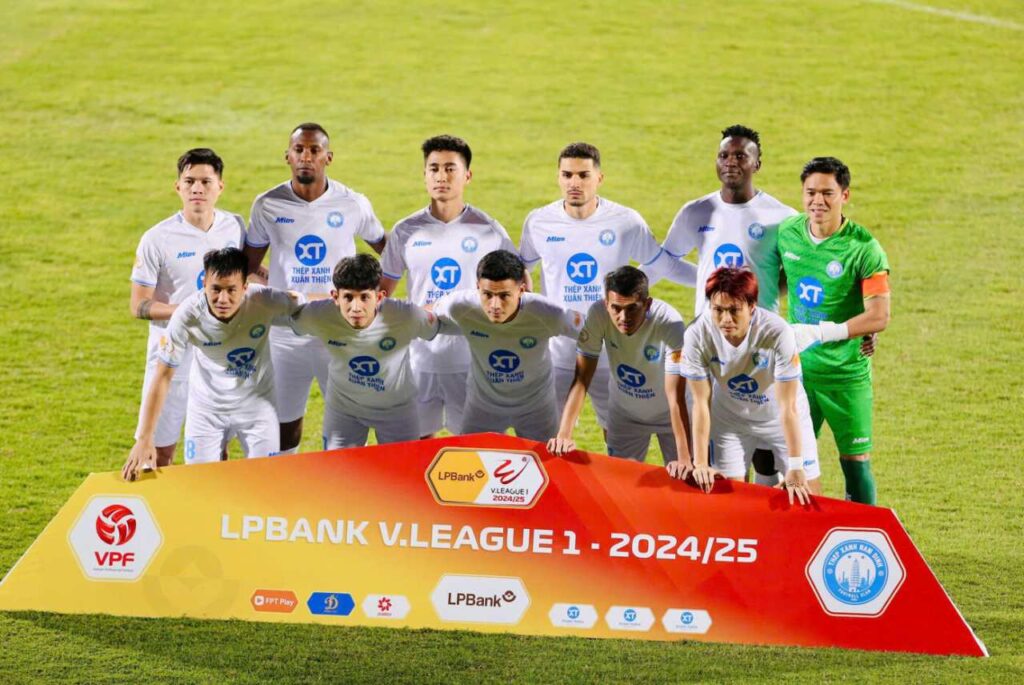 Thép Xanh Nam Định hiện đang đứng đầu bảng xếp hạng V-League 2024/25.