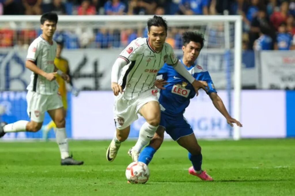 BG Pathum United giành chiến thắng 2-0 trước Muangthong United.
