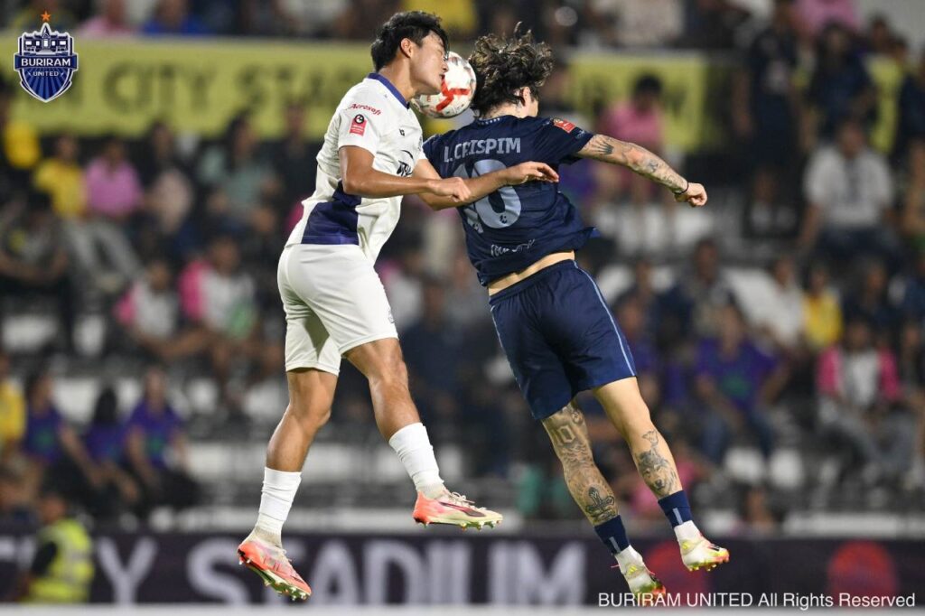 Buriram United thắng kịch tính 2-1 trước Rayong FC, vòng 27 Thai League