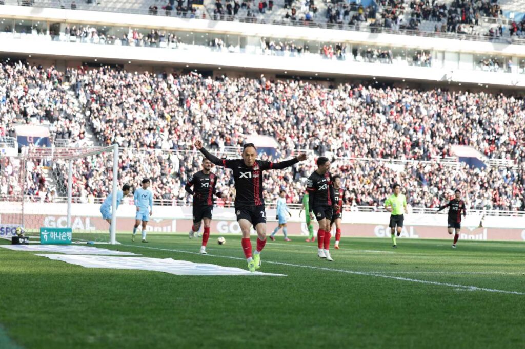 FC Seoul lội ngược dòng thành công để có được trọn vẹn 3 điểm ở vòng 6.
