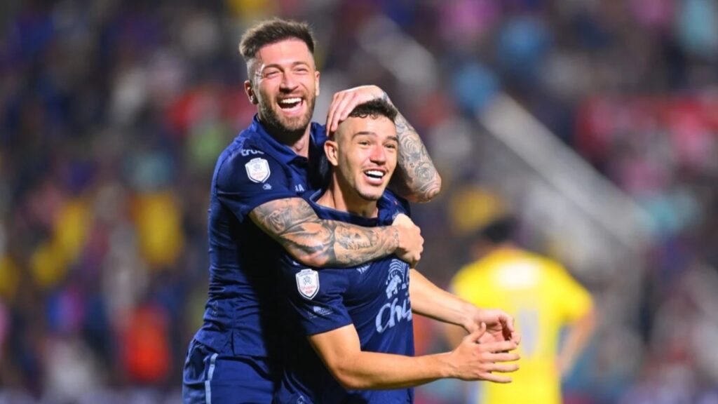 Buriram United giành chiến thắng thuyết phục 3-1 trước BG Pathum United.