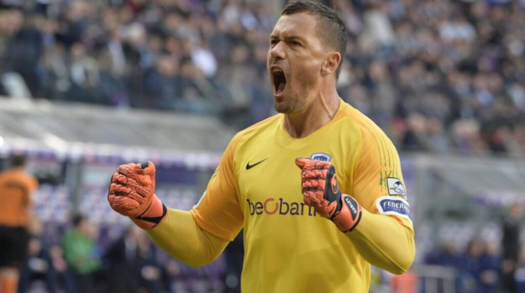 Daniel Vuković rời Vegalta Sendai không kèn không trống.