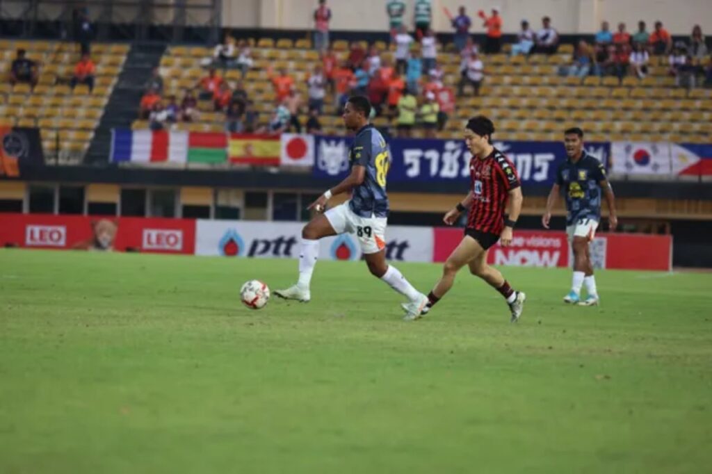 Ratchaburi FC đánh bại Khon Kaen United với tỷ số không tưởng 7-4