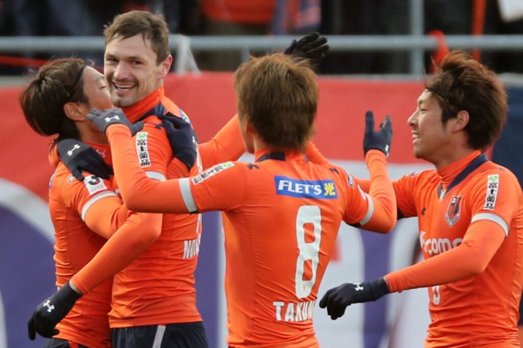 Dù không được đánh giá cao, song Omiya Ardija đã từng gây sốc tại J-League 2013.