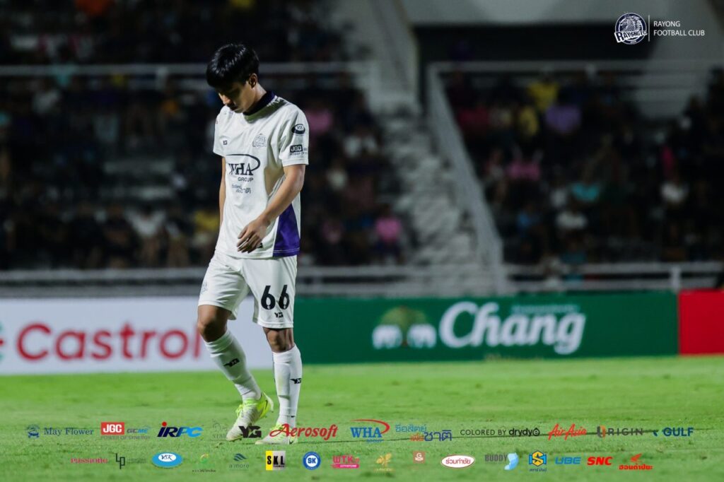 Rayong FC có đến 7 lần phải nằm trong nhóm cầm đèn đỏ tại Thai League 2024/25