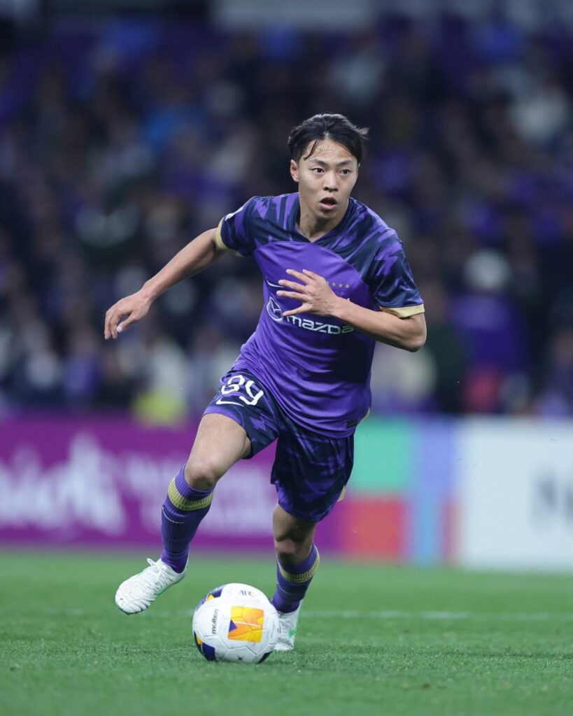 Sota Nakamura, Cầu thủ trẻ J-League, được gọi là cầu thủ số 1 của bóng đá đại học Nhật Bản.