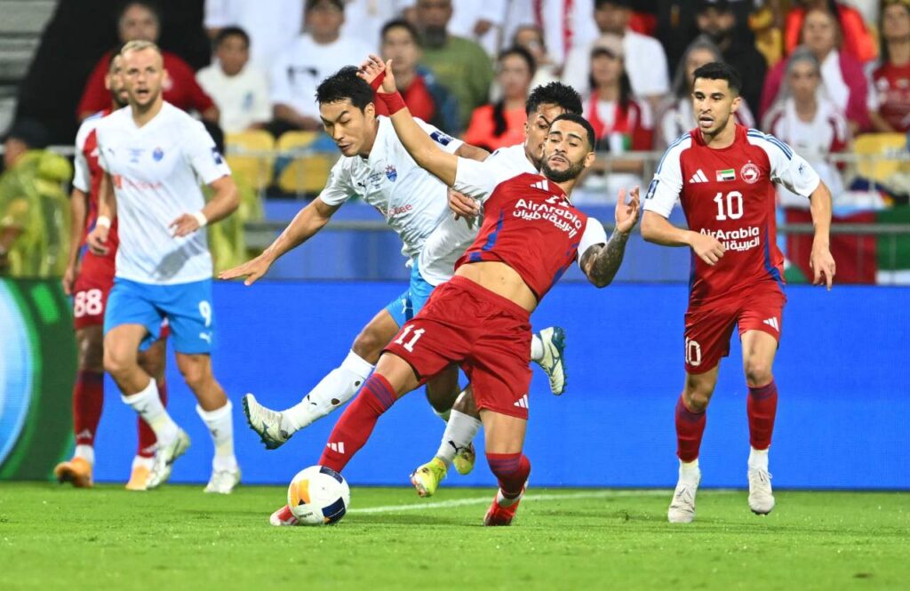 Sharjah FC đánh bại Lion City Sailors 2-1, vô địch giải đấu AFC Champions League Two 2024/25.