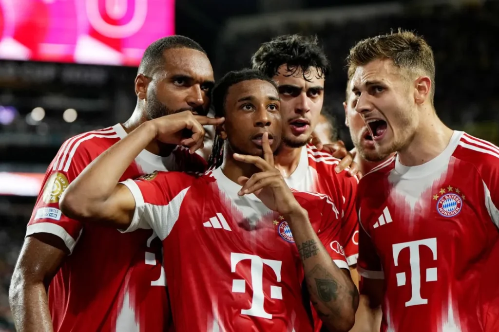 Bayern Munich ghi danh vào vòng loại trực tiếp sau chiến thắng nhọc nhằn trước Boca Juniors.