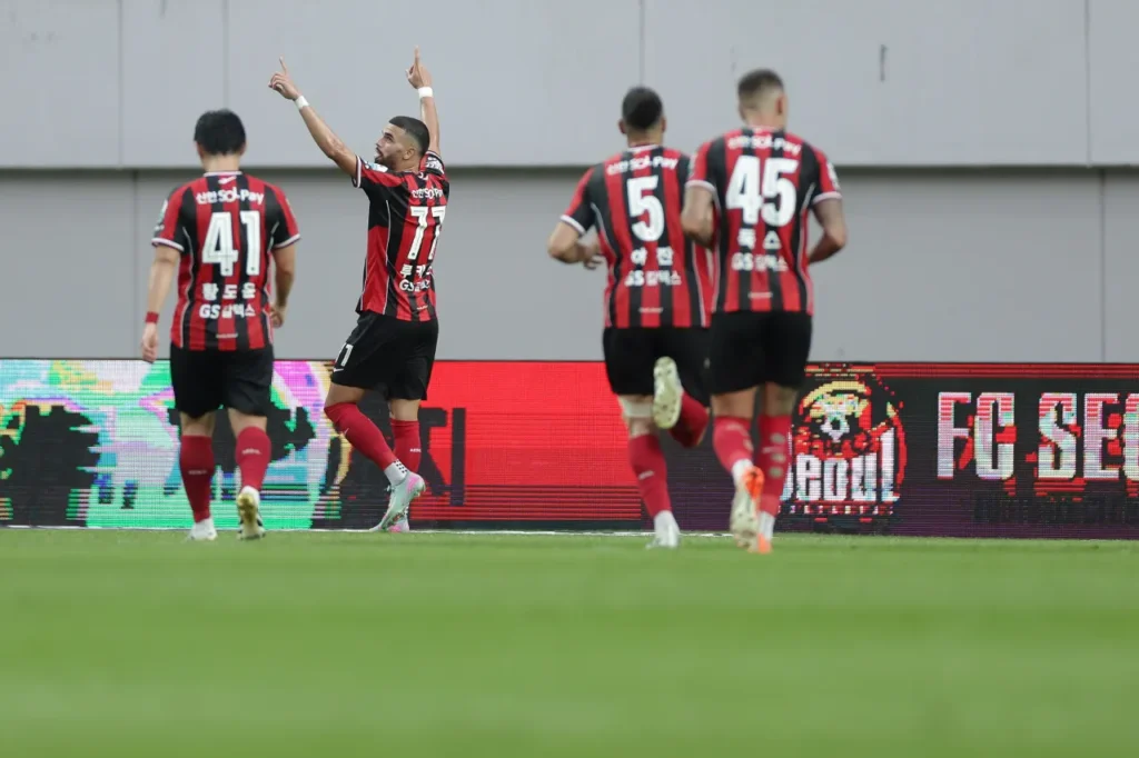 FC Seoul có chiến thắng đậm trên sân nhà, tạm thời trút bỏ áp lực
