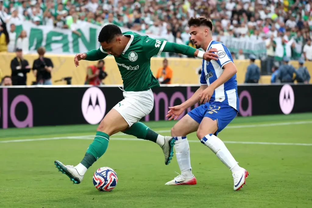 Palmeiras và FC Porto đã cống hiến một trận đấu hấp dẫn.
